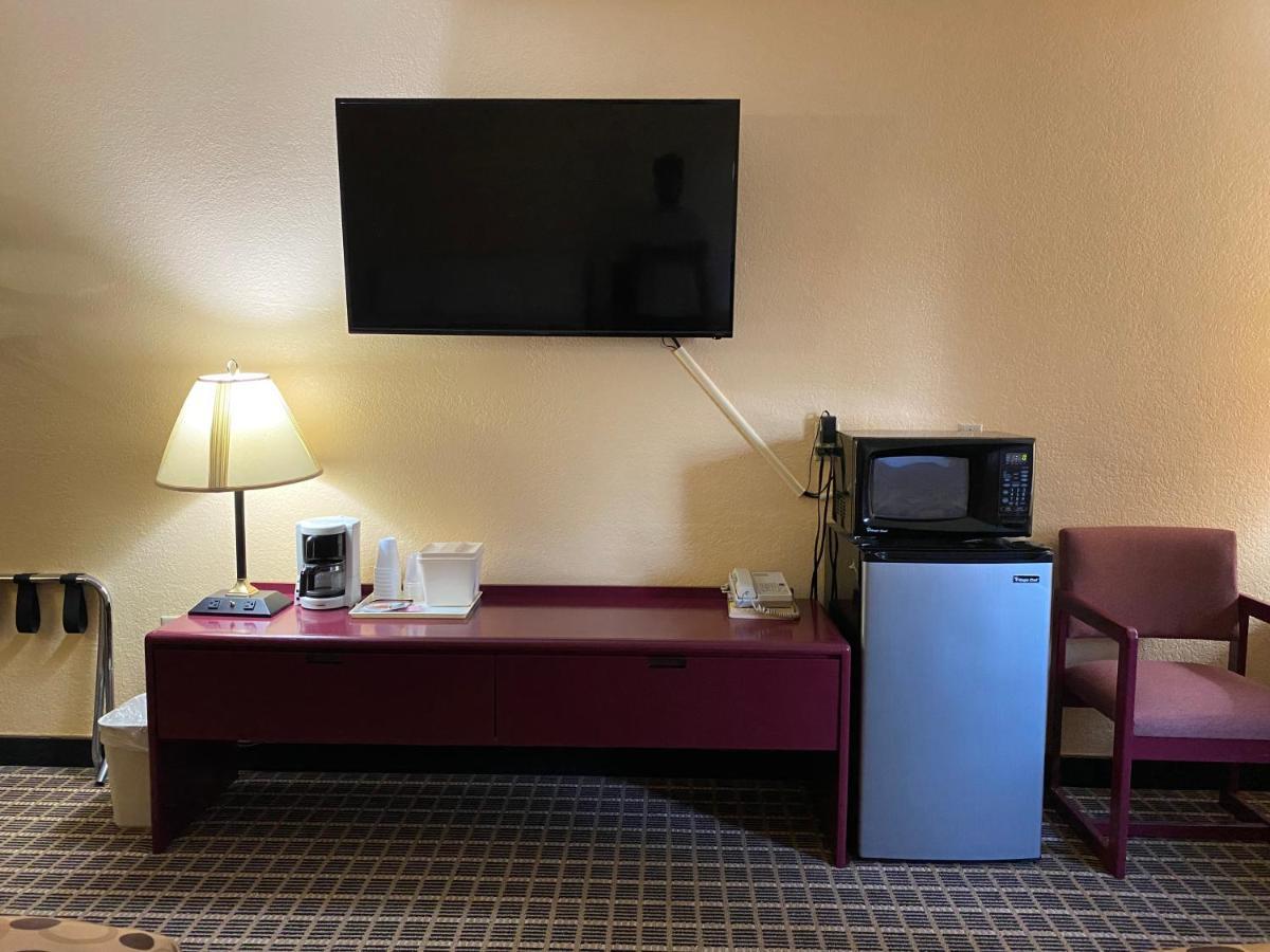 America'S Stay Inn Stewartville Ngoại thất bức ảnh